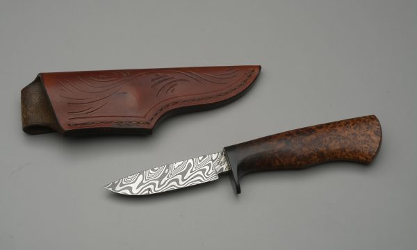 Medium Hunter - High Carbon Damascus