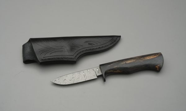 Medium Hunter - High Cabon Damascus